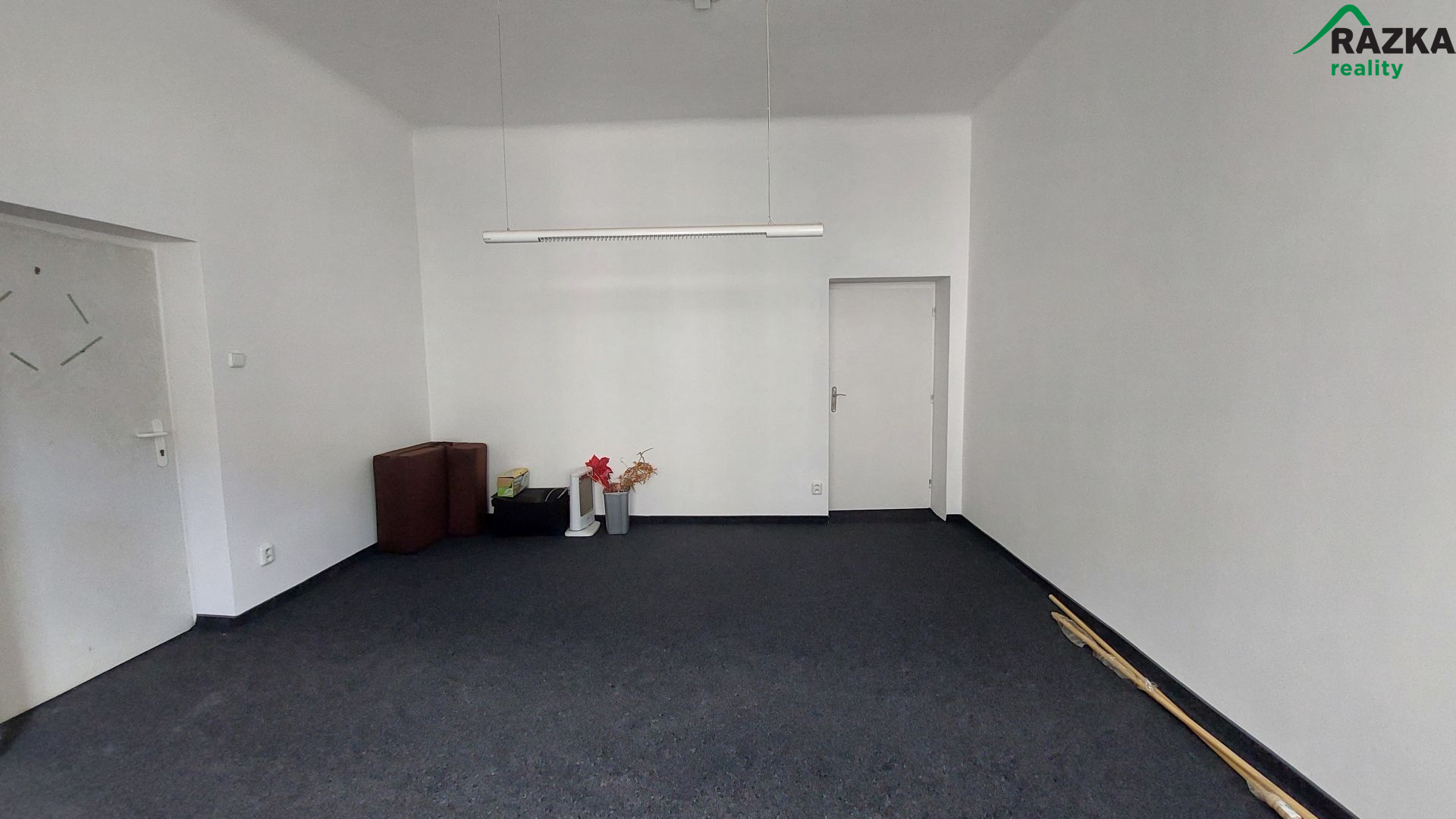 Pronájem kancelářských prostor - Mariánské Lázně - obrázek č.5