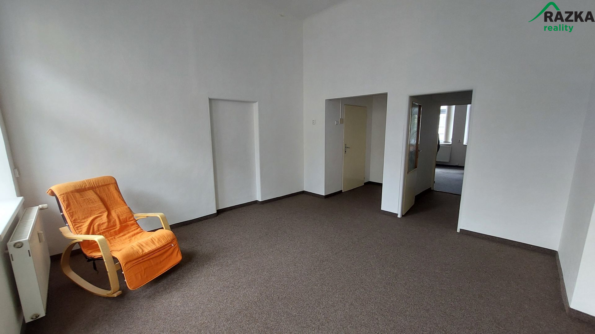 Pronájem kancelářských prostor - Mariánské Lázně - obrázek č.12