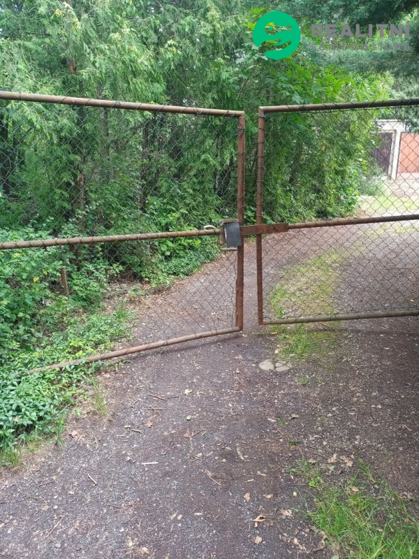 Garáž, OV Bratislavská, Teplice - obrázek č.3