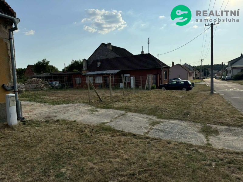 Stavební pozemek se zahradou Vracov - obrázek č.3