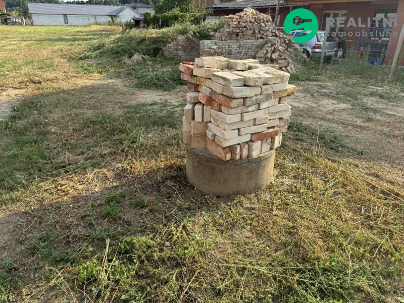 Stavební pozemek se zahradou Vracov - obrázek č.8