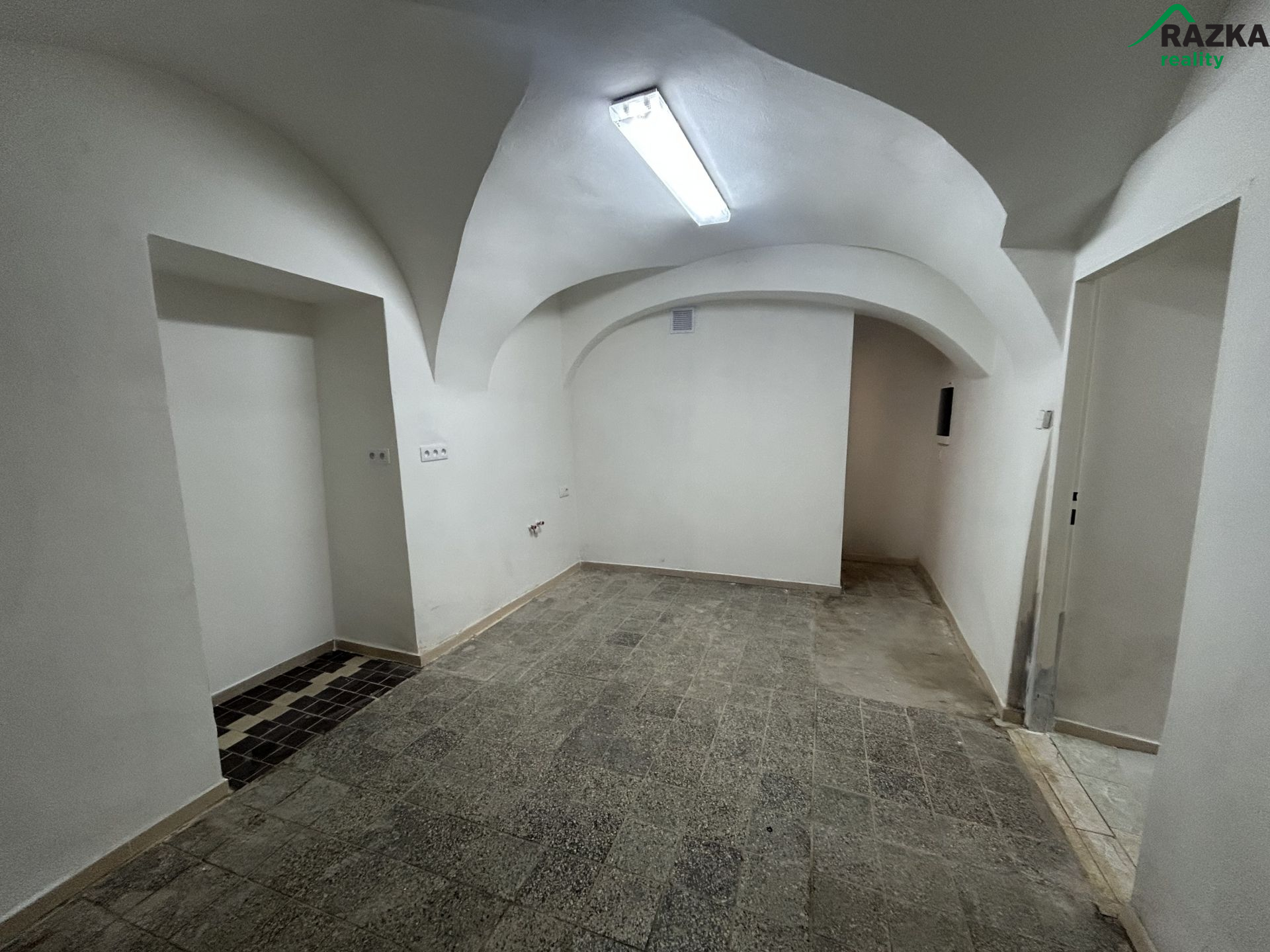 Pronájem komerčního prostoru v Plané - nám. Svobody - obrázek č.11