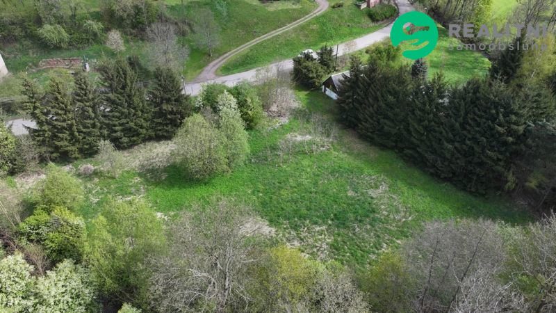 Rovinatá stavební parcela cca 350 m2 s rozlehlou zahradou - obrázek č.6
