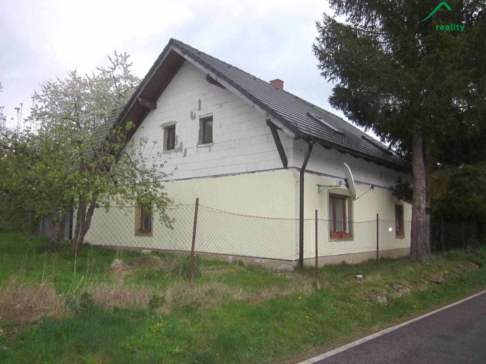 Rodinný dům Slavkov u Českého Krumlova, obec Bohdalovice - obrázek č.3