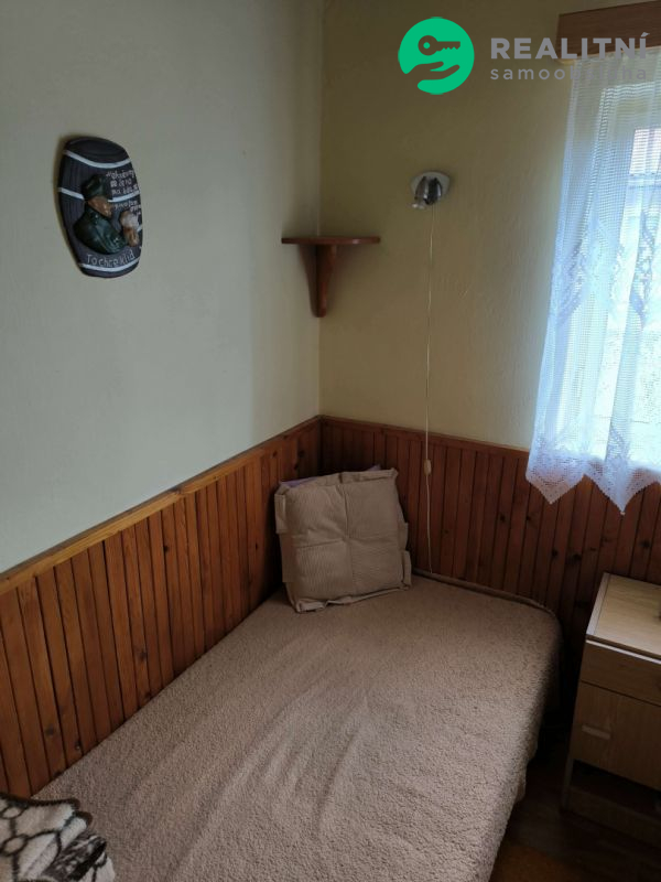 Chata 80 m², pozemek 403 m² Děpoltovice u K. Varů - obrázek č.7