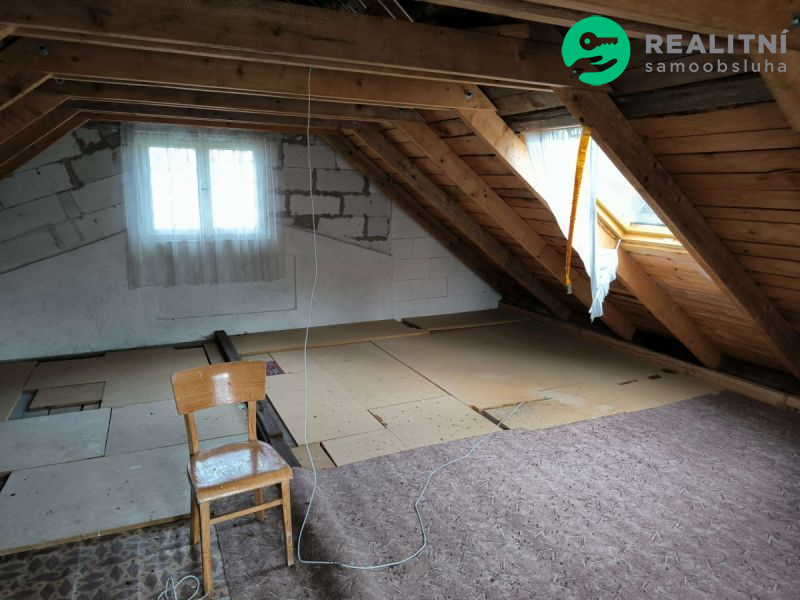 Chata 80 m², pozemek 403 m² Děpoltovice u K. Varů - obrázek č.13