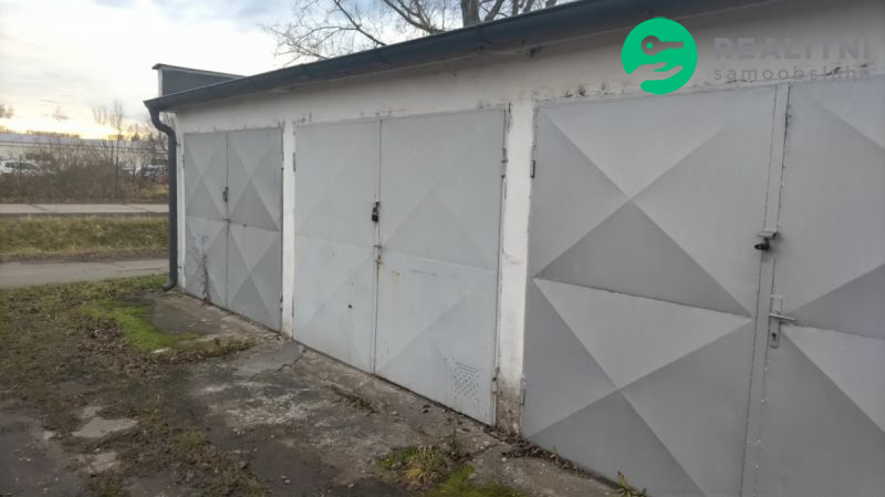 Garáž Hradec Králové - Pouchov - obrázek č.3