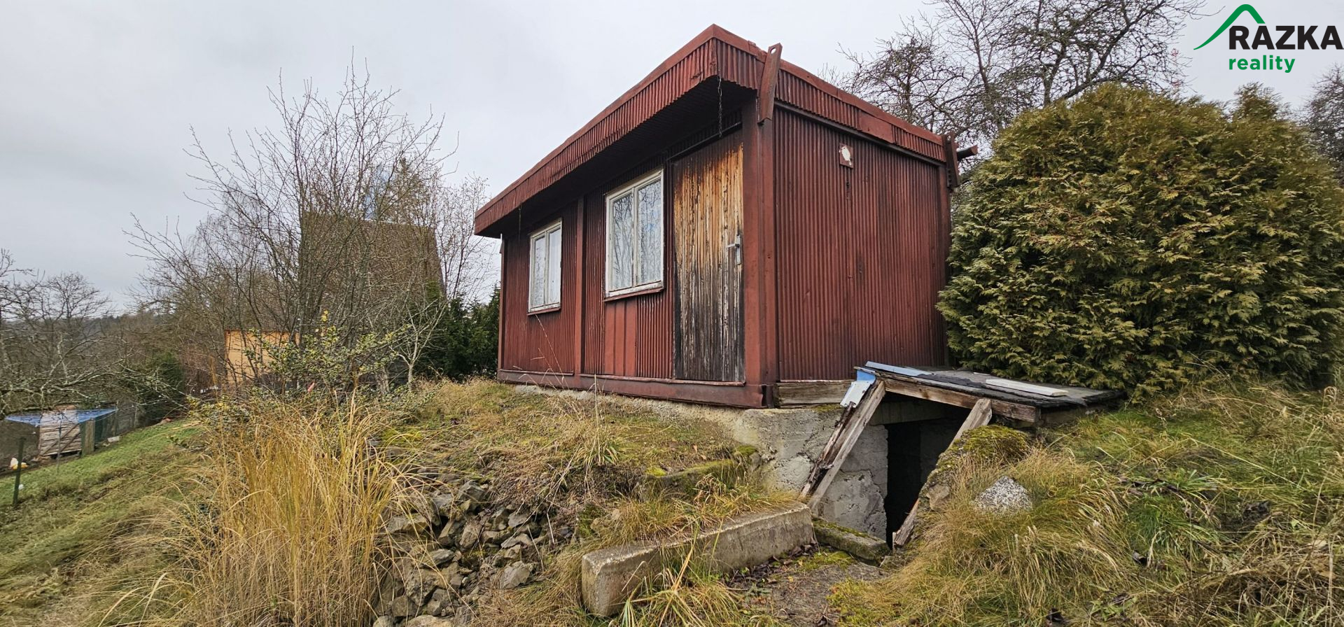 Zahrada (1052 m2) se zahradní chatkou Tachov - titulní obrázek