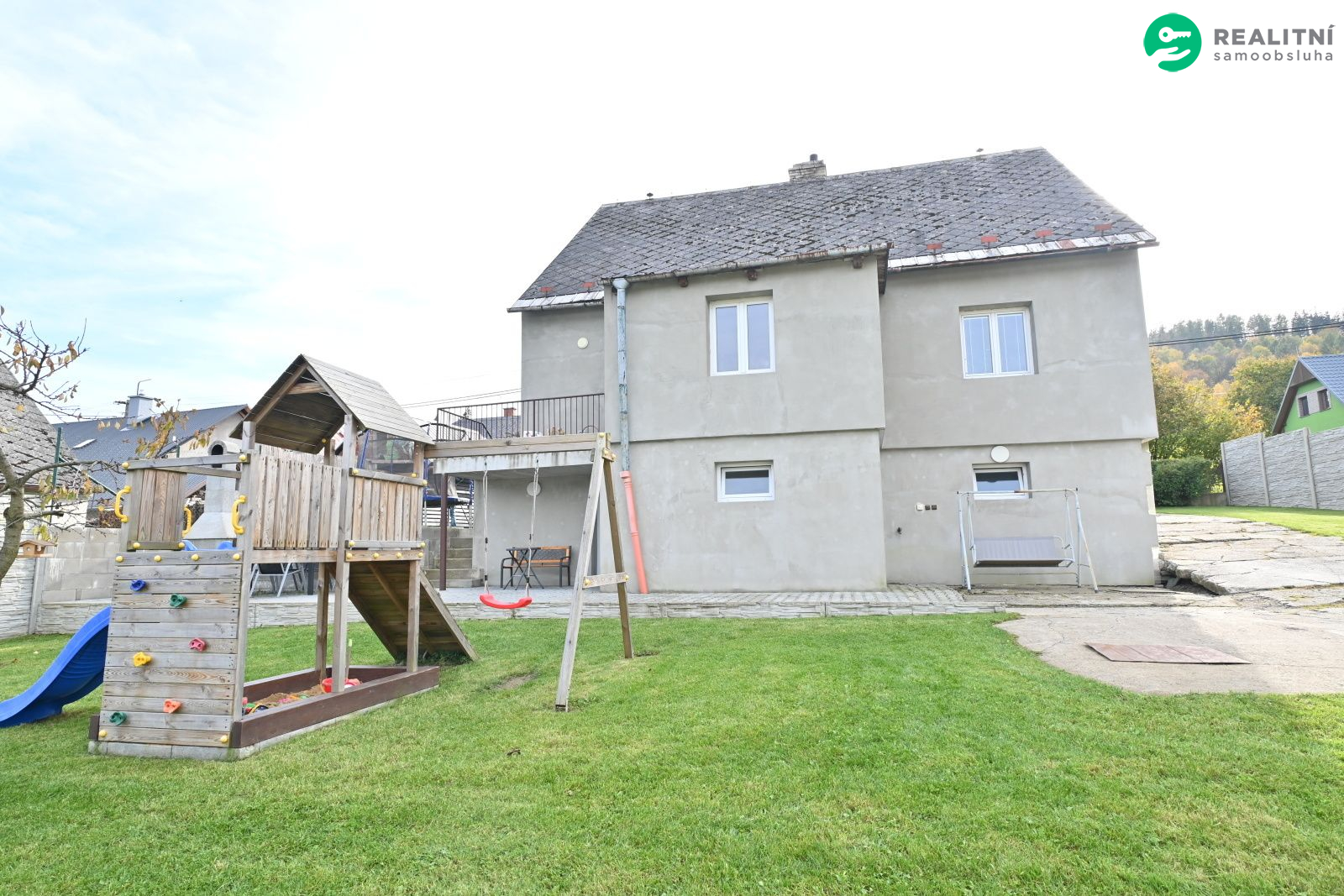 Prodej rodinného domu 142 m2, pozemek 818 m2. - obrázek č.1