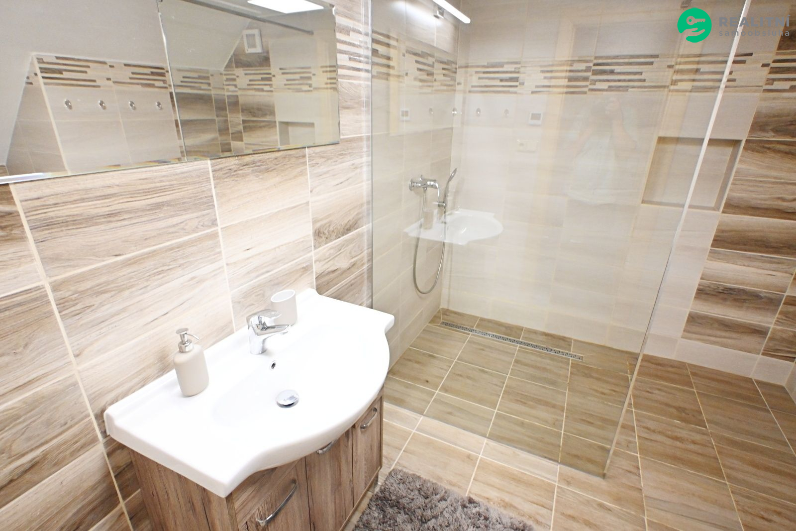 Prodej rodinného domu 142 m2, pozemek 818 m2. - obrázek č.16