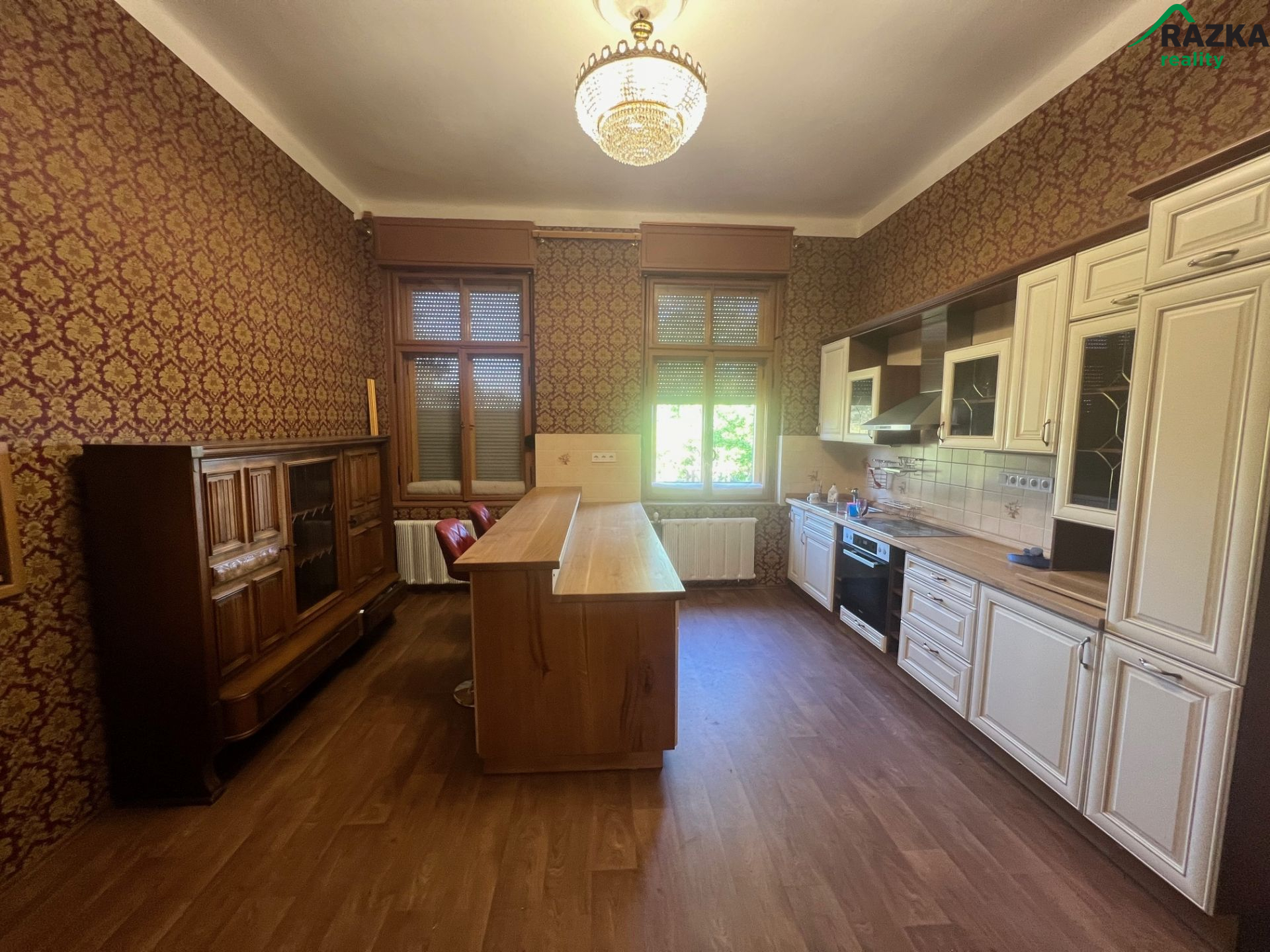 Prostorná a luxusně vybavená vila z 19. století Neugersdorf - obrázek č.7