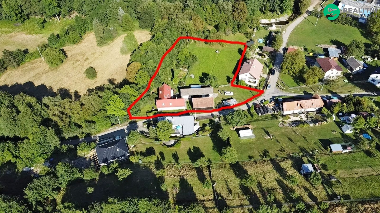 Prodej rodinného domu 172 m2, pozemek 3 735 m2 - obrázek č.2