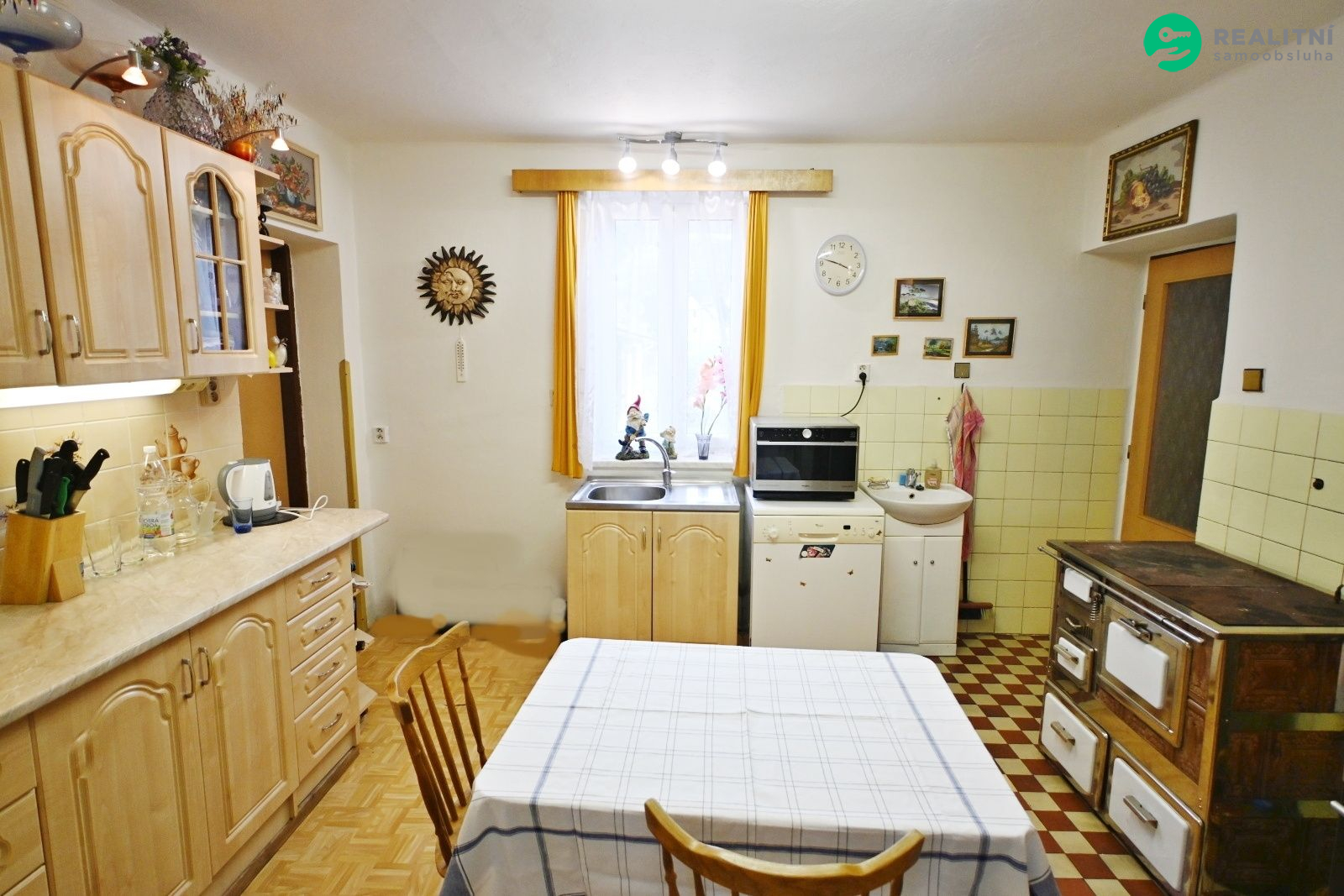 Prodej rodinného domu 172 m2, pozemek 3 735 m2 - obrázek č.20