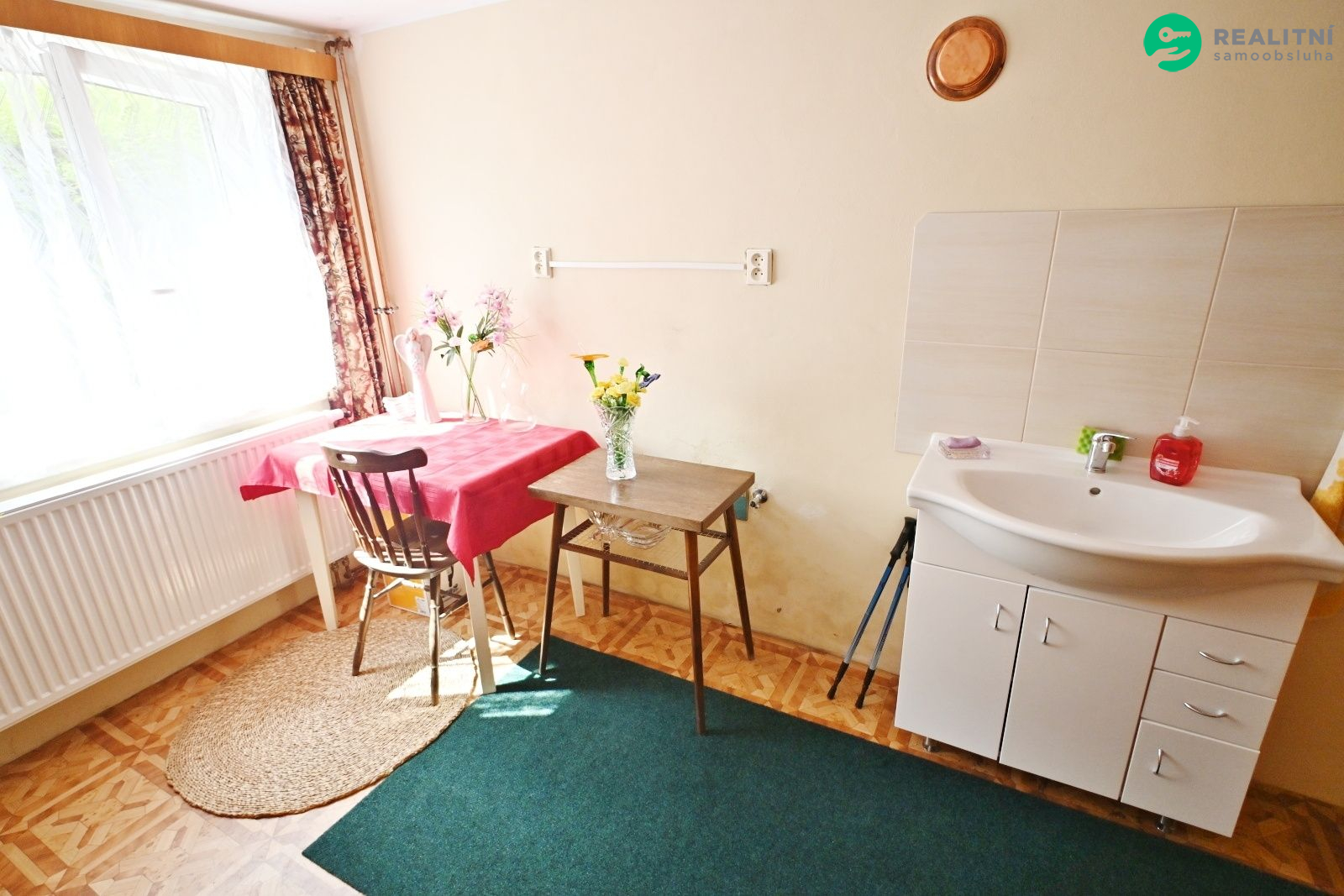 Prodej rodinného domu 172 m2, pozemek 3 735 m2 - obrázek č.24