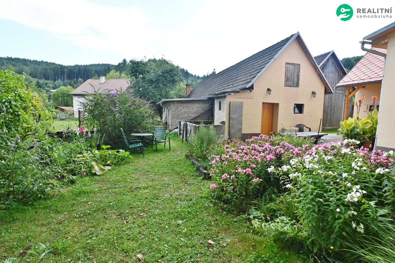 Prodej rodinného domu 172 m2, pozemek 3 735 m2 - obrázek č.27