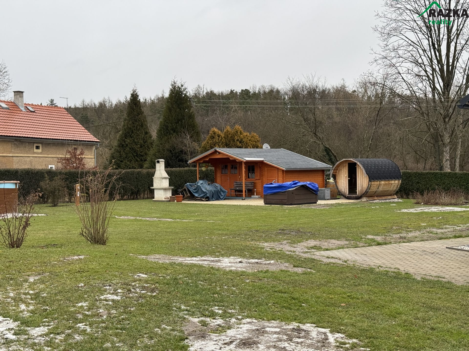 RD 7+1 (372 m2) Semošice u Horšovského Týna - obrázek č.26
