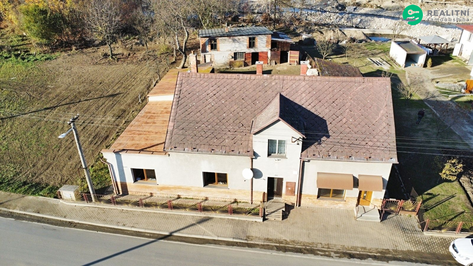 Prodej poloviny rodinného domu, 118 m² - obrázek č.1