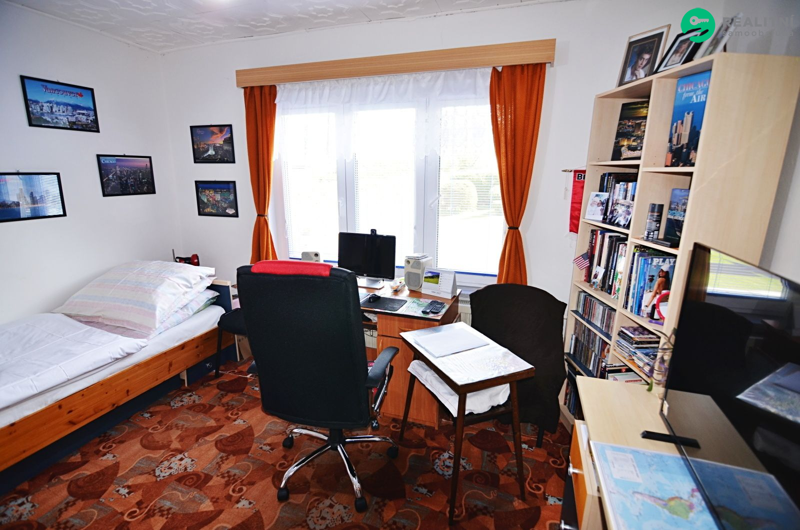 Prodej rodinného domu, 300 m², pozemek 922 m². - obrázek č.9
