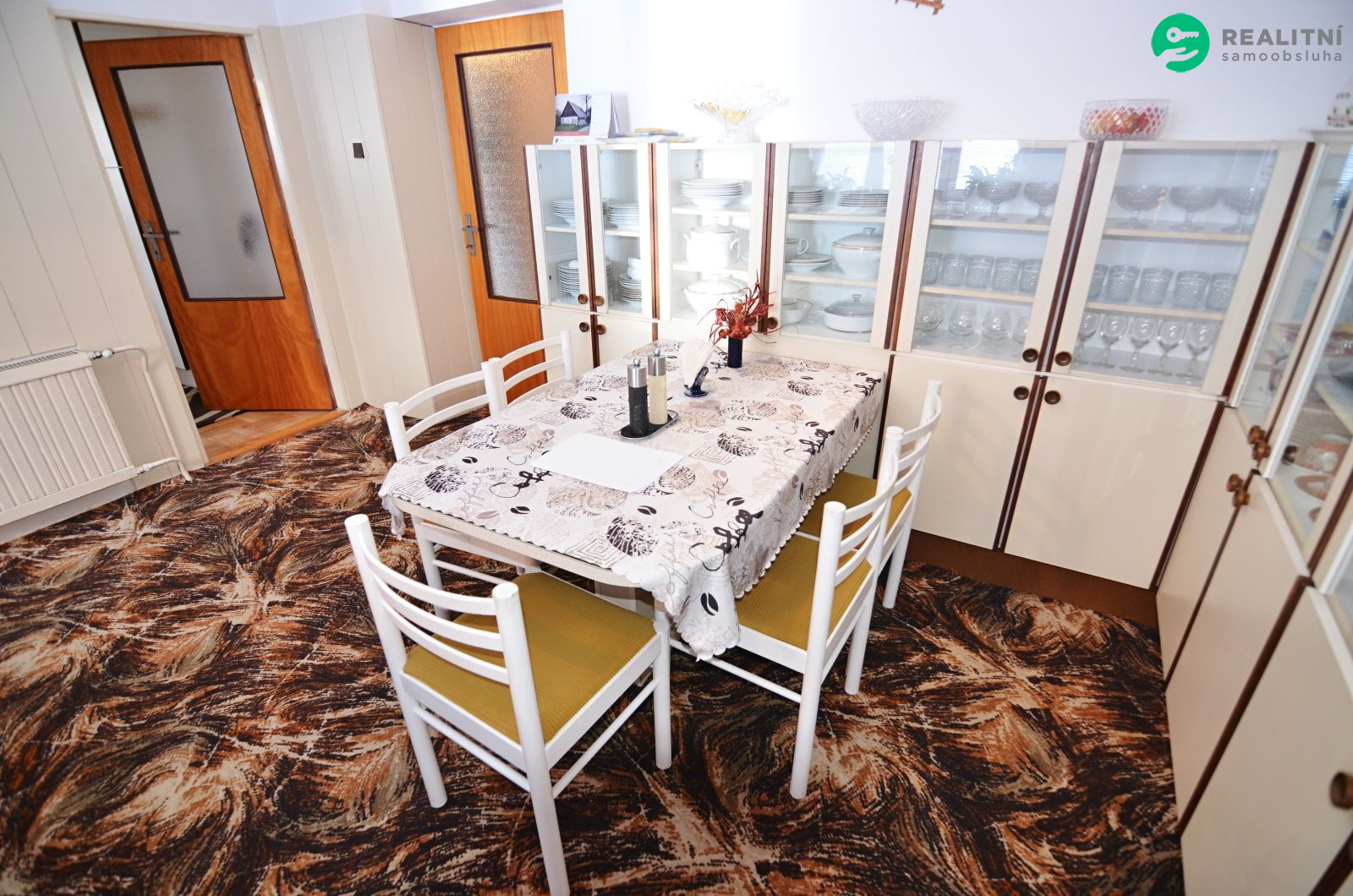 Prodej rodinného domu, 300 m², pozemek 922 m². - obrázek č.13