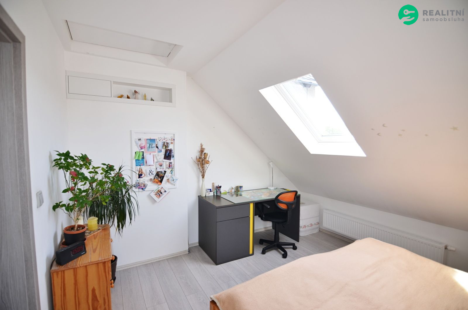 Prodej rodinného domu, 300 m², pozemek 922 m². - obrázek č.18