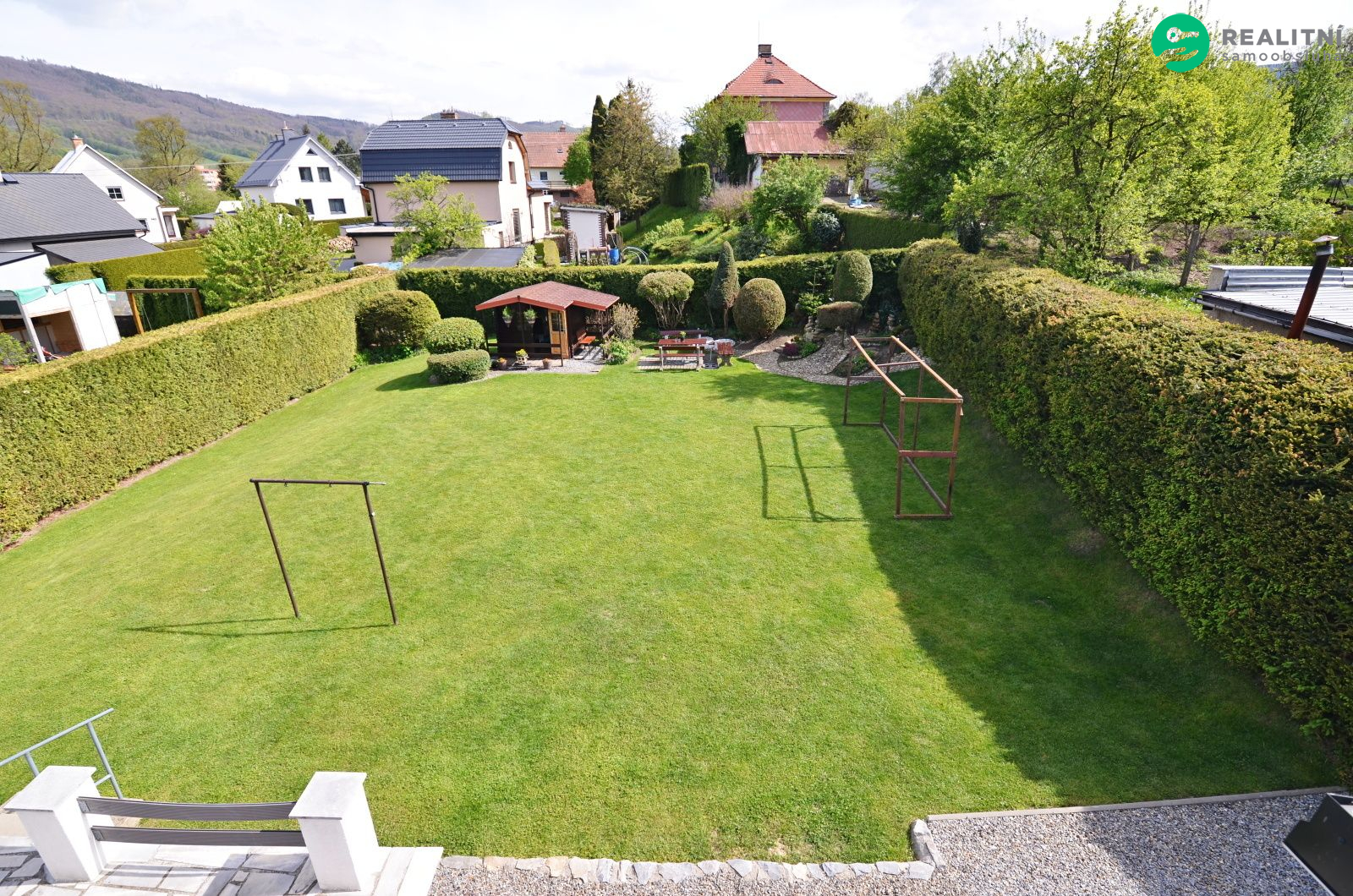 Prodej rodinného domu, 300 m², pozemek 922 m². - obrázek č.28