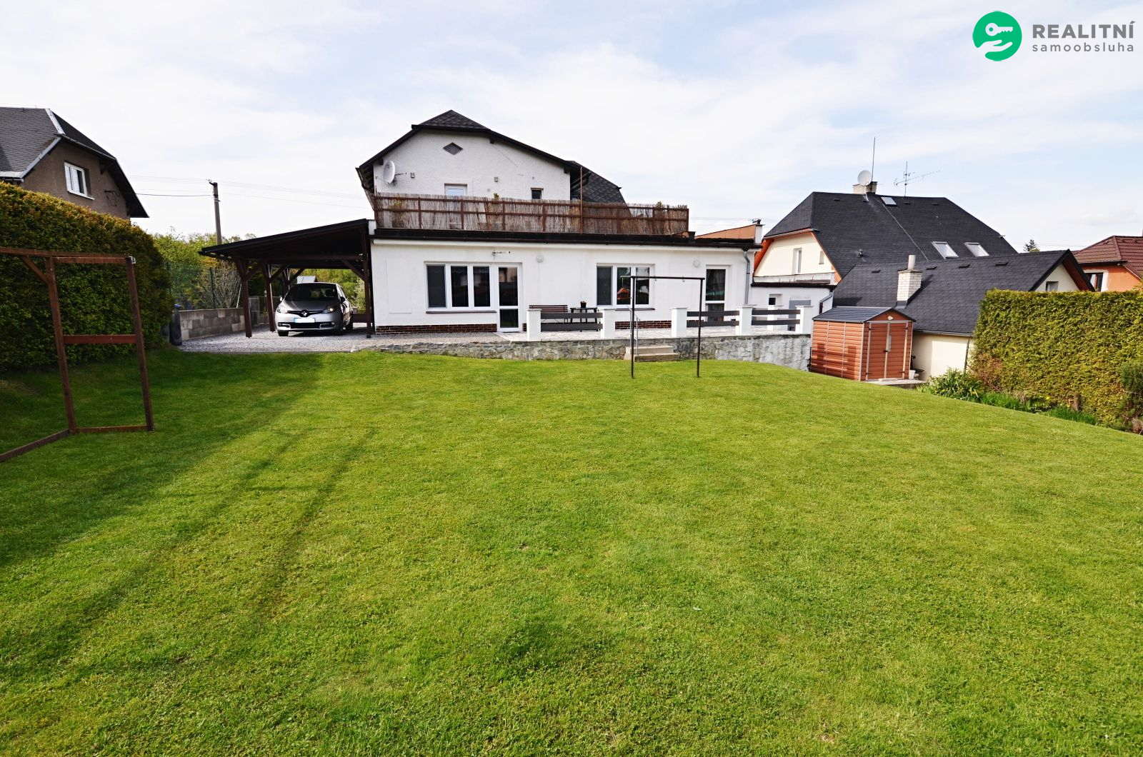 Prodej rodinného domu, 300 m², pozemek 922 m². - obrázek č.30
