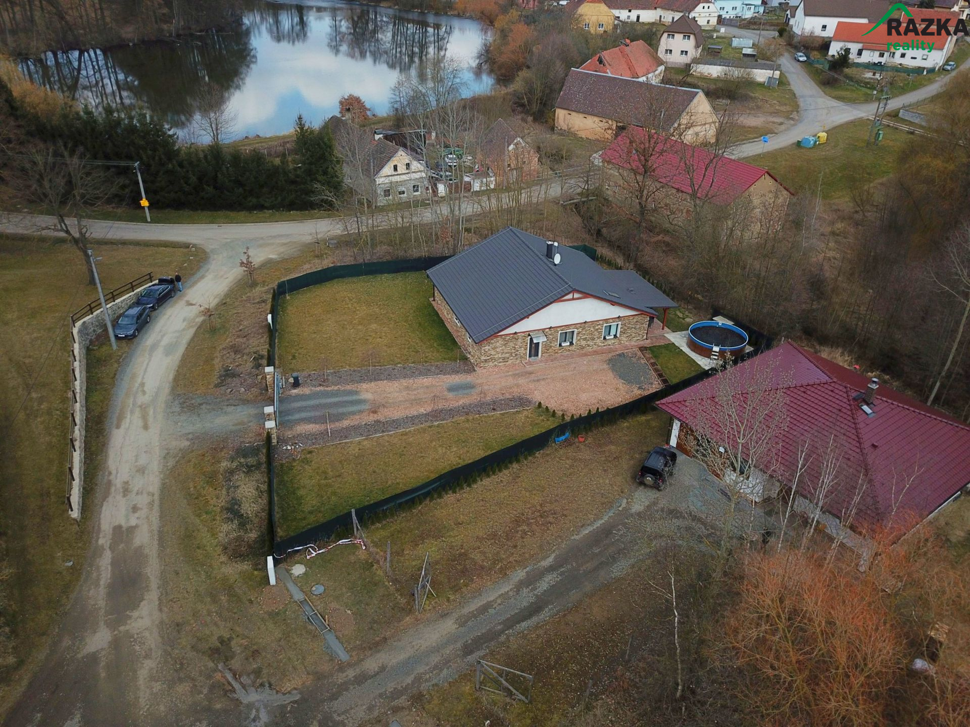 Novostavba RD 4+KK (200 m2) se zahradou 927 m2 Nedražice - obrázek č.2