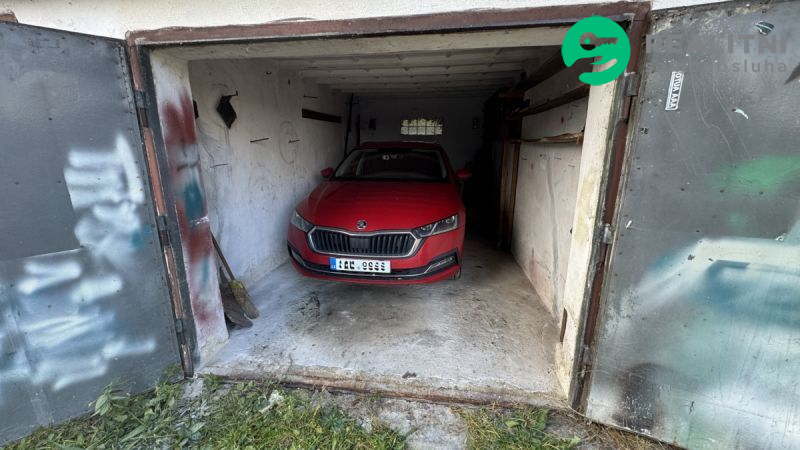 Garáž 19m2 Český Krumlov Plešivec - obrázek č.7