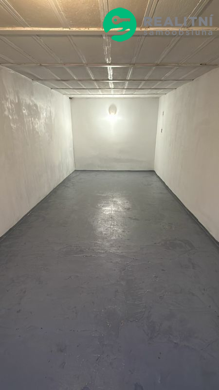 Garáž po rekonstrukci Borovany - obrázek č.2