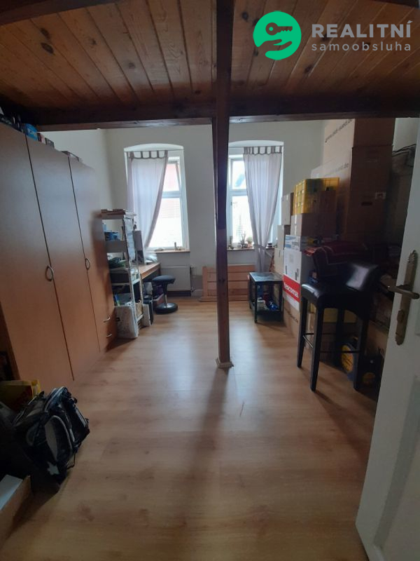 Prodám ideální podíl bytu v Karlových Varech - obrázek č.8