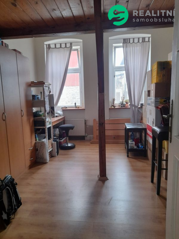 Prodám ideální podíl bytu v Karlových Varech - obrázek č.9