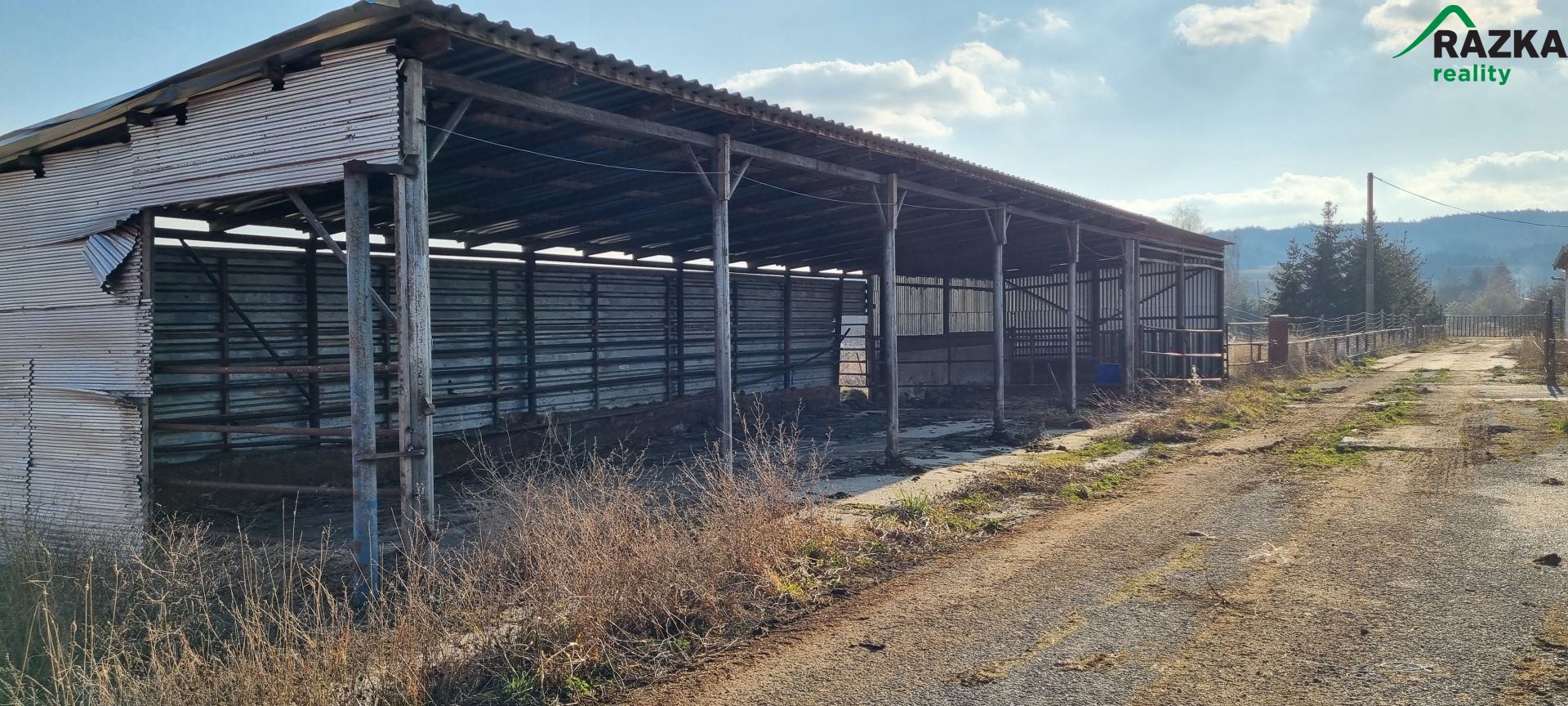 Areál kravína včetně skladovací haly a silážních jam - obrázek č.14
