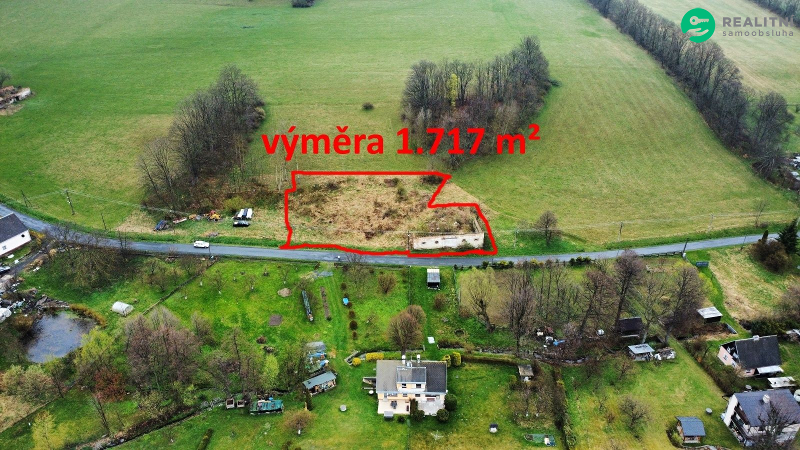 Prodej stavebního pozemku 1 717 m² - obrázek č.1