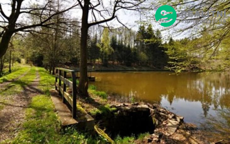 Chata s pozemkem 2619m2 a možností stavby RD - obrázek č.24