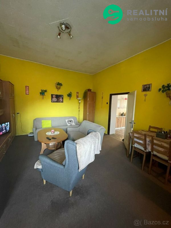 Prodej prostorného bytu 3+1( 92 m2 ) s garáží – Dubá - obrázek č.2