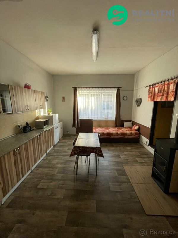 Prodej prostorného bytu 3+1( 92 m2 ) s garáží – Dubá - obrázek č.4