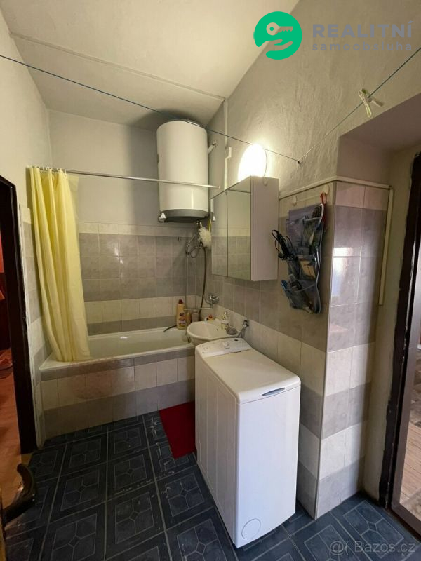 Prodej prostorného bytu 3+1( 92 m2 ) s garáží – Dubá - obrázek č.5