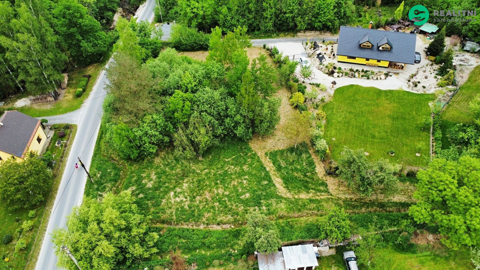 Prodej stavebního pozemku 2 739 m² - obrázek č.4