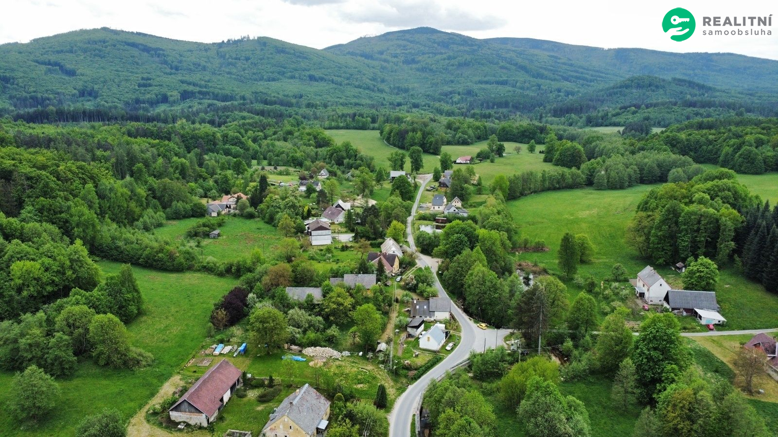 Prodej stavebního pozemku 2 739 m² - obrázek č.7