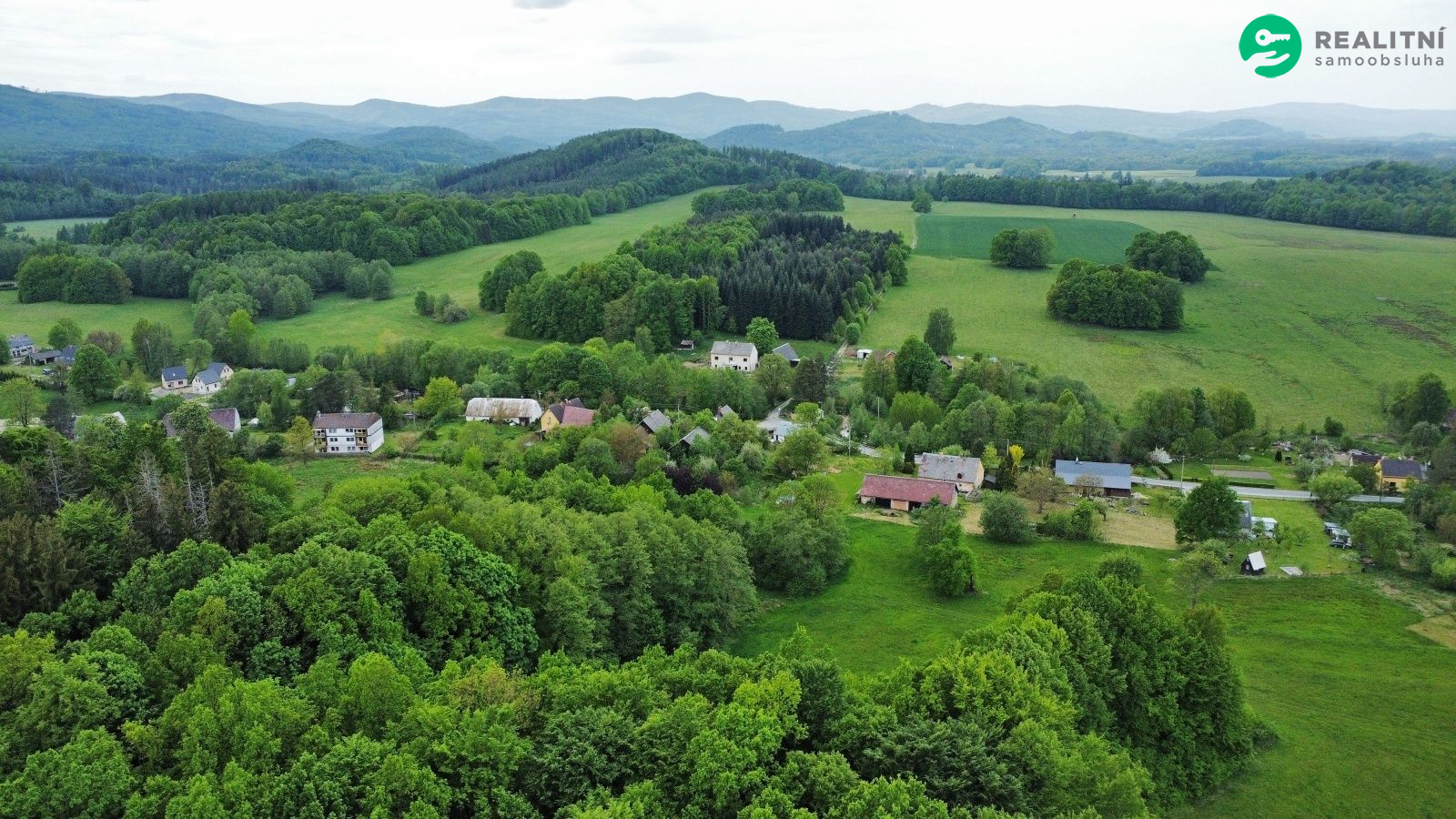 Prodej stavebního pozemku 2 739 m² - obrázek č.12