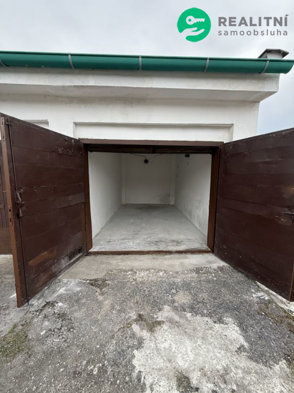 Zděná garáž 19 m² v Litvínově – suchá, udržovaná, připravena k využití - obrázek č.3