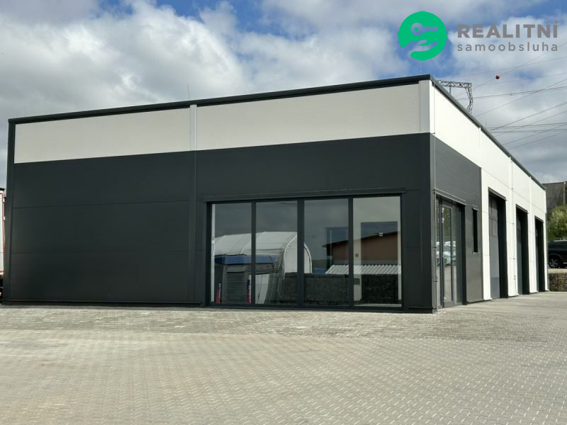 Novostavba haly, pozemek 3000m2, 8km od Brna, u D1 - obrázek č.2