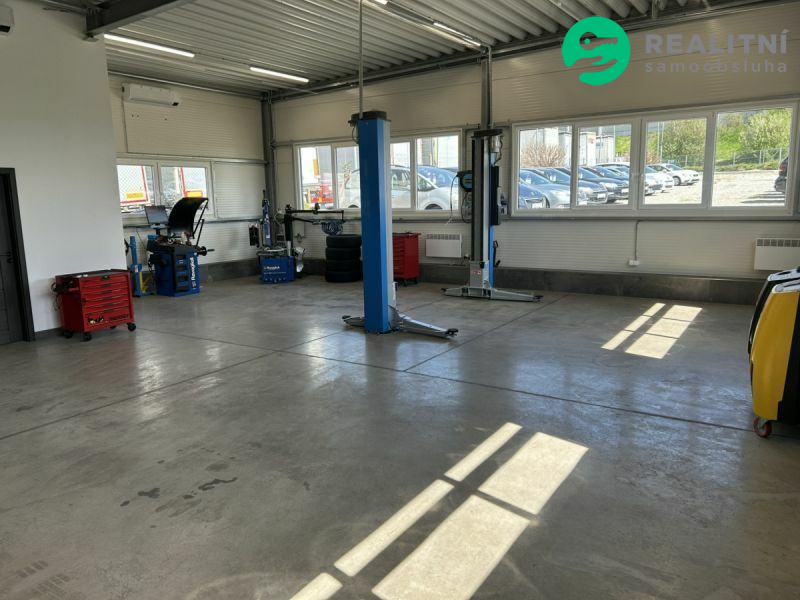 Novostavba haly, pozemek 3000m2, 8km od Brna, u D1 - obrázek č.15