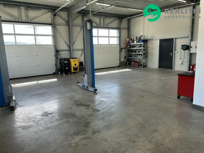 Novostavba haly, pozemek 3000m2, 8km od Brna, u D1 - obrázek č.19