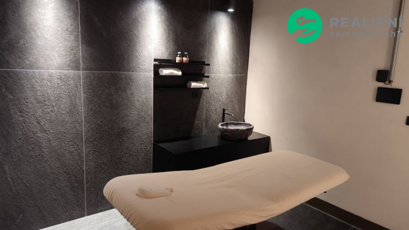 Mercedes mezi byty - luxusní 1kk 51m2 s wellness - obrázek č.11