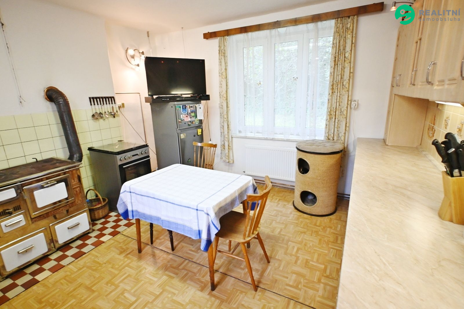 Prodej rodinného domu 172 m2, pozemek 3 735 m2 - obrázek č.14