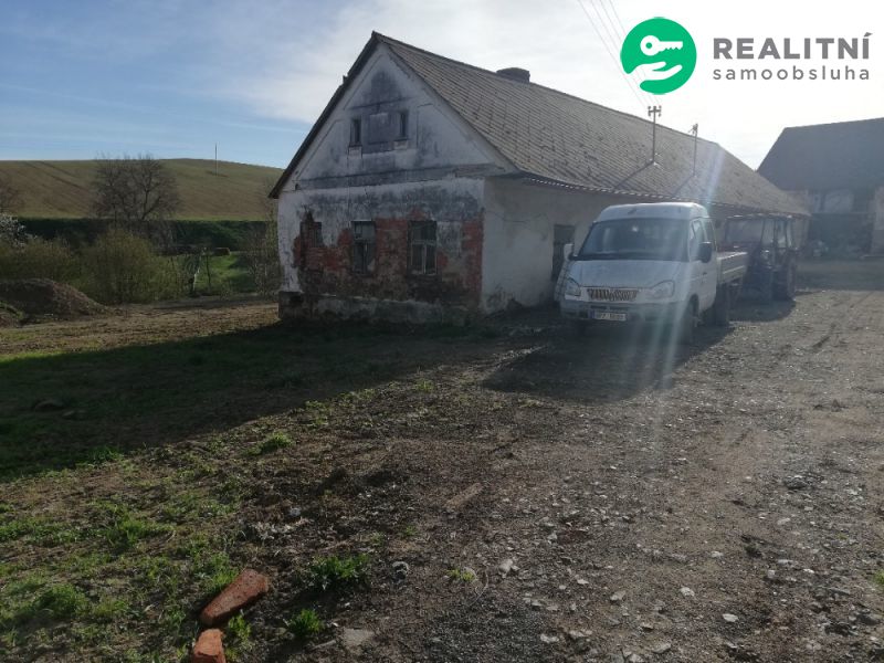 Chalupa se stodolou v okolí Klatov, Těšetiny - titulní obrázek