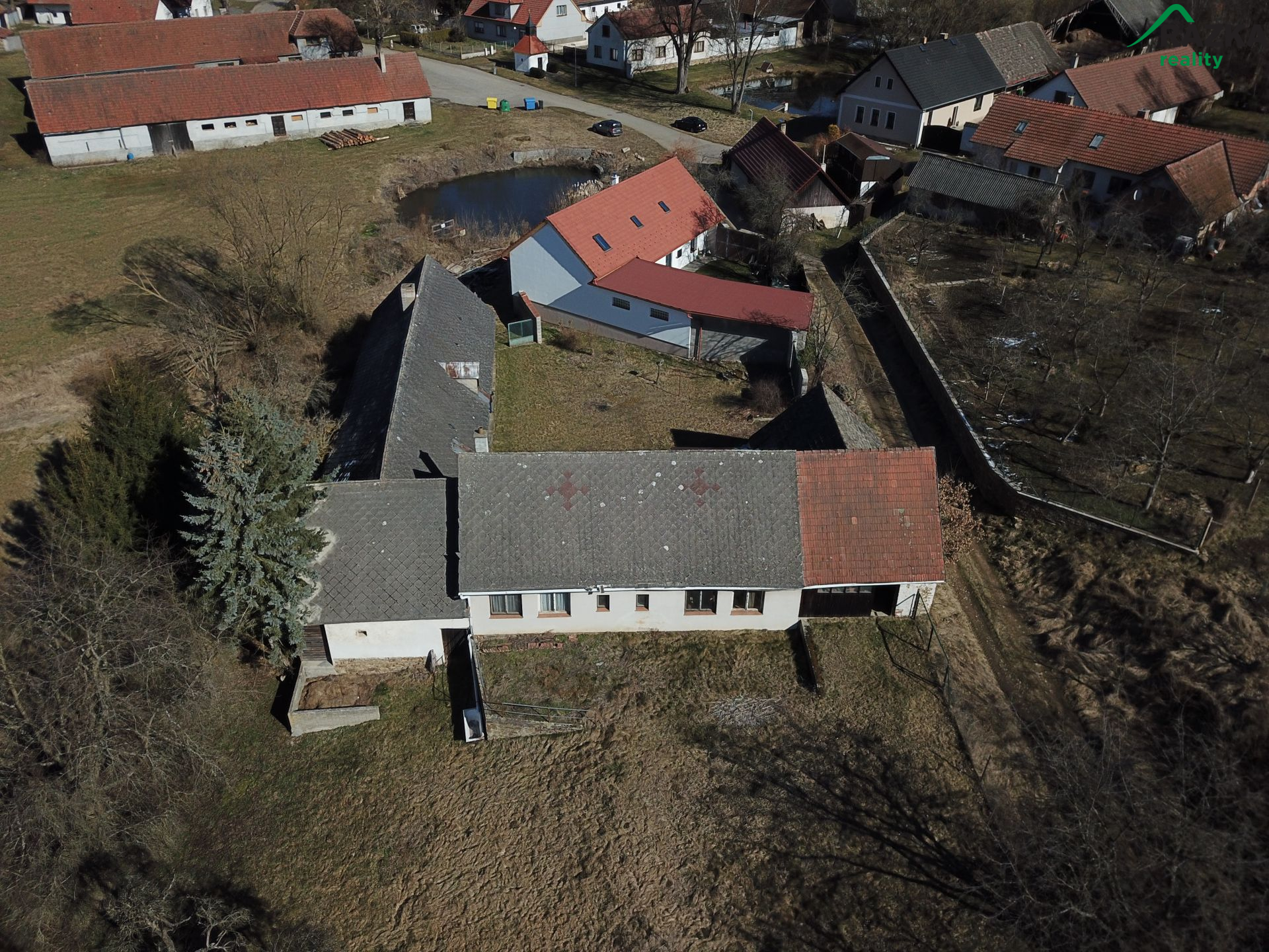 Rodinný dům Štědrovice, okres Pelhřimov - titulní obrázek