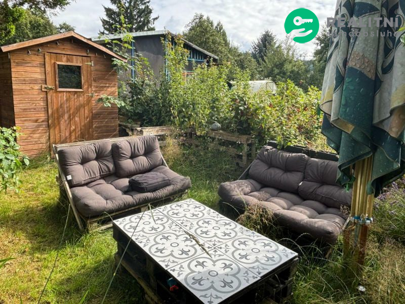 Zahrada s chatičkou - Nové město pod Smrkem - obrázek č.4