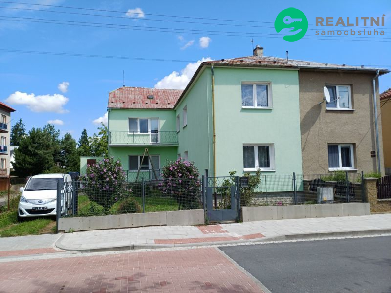 Pronájem - vila 6+1 Litovel - titulní obrázek